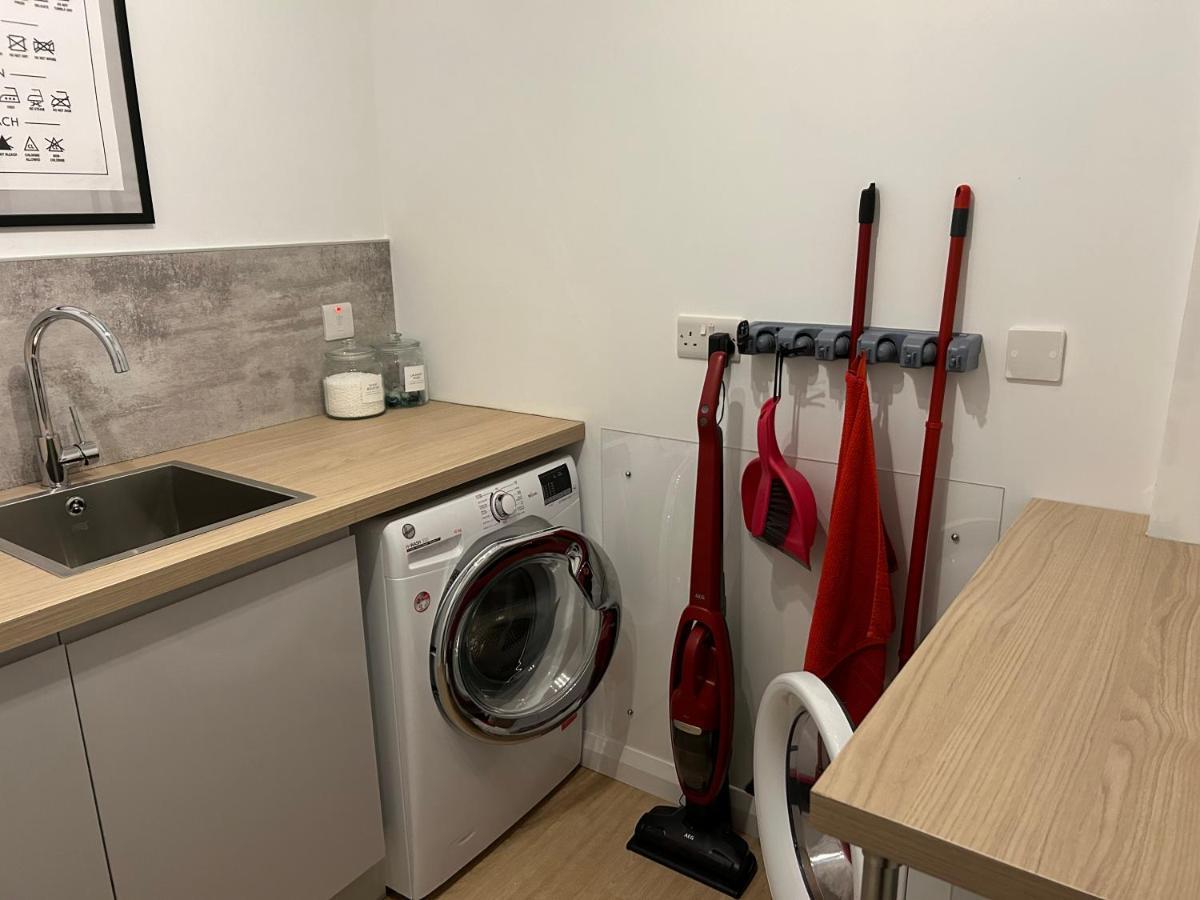 Pine View Holiday Home Newcastle  Bagian luar foto